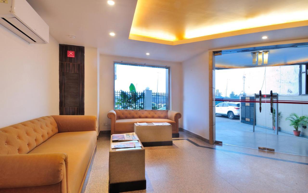 Hotel Aura @Airport Νέο Δελχί Εξωτερικό φωτογραφία